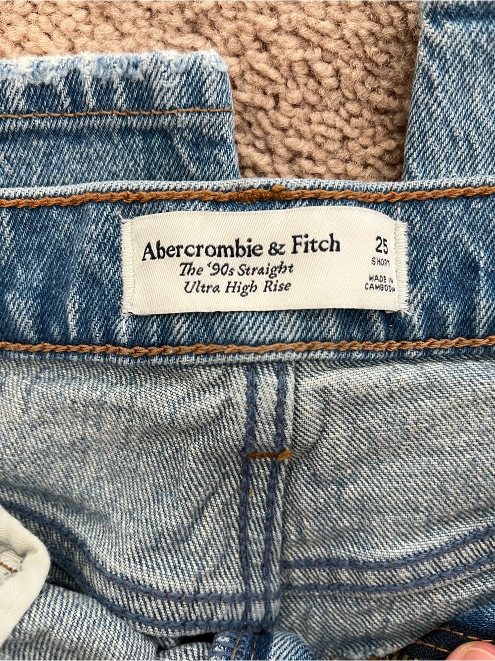 Ultra Hi Rise 90s Strait Jeans - Picture 4 of 4